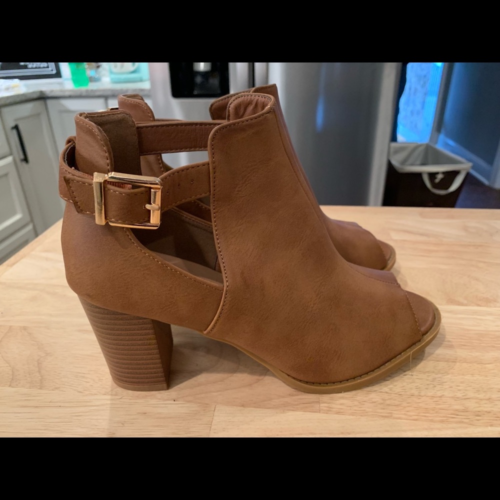 Women’s Open-Toed Booties